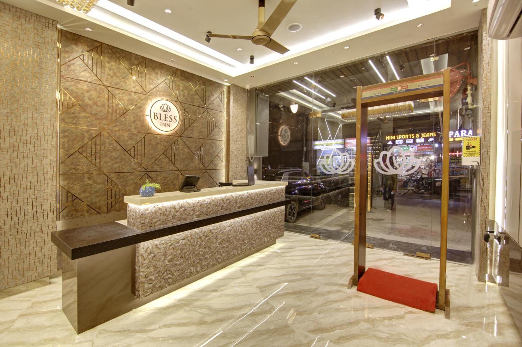 Bless Inn - Near Connaught Place نيودلهي المظهر الخارجي الصورة