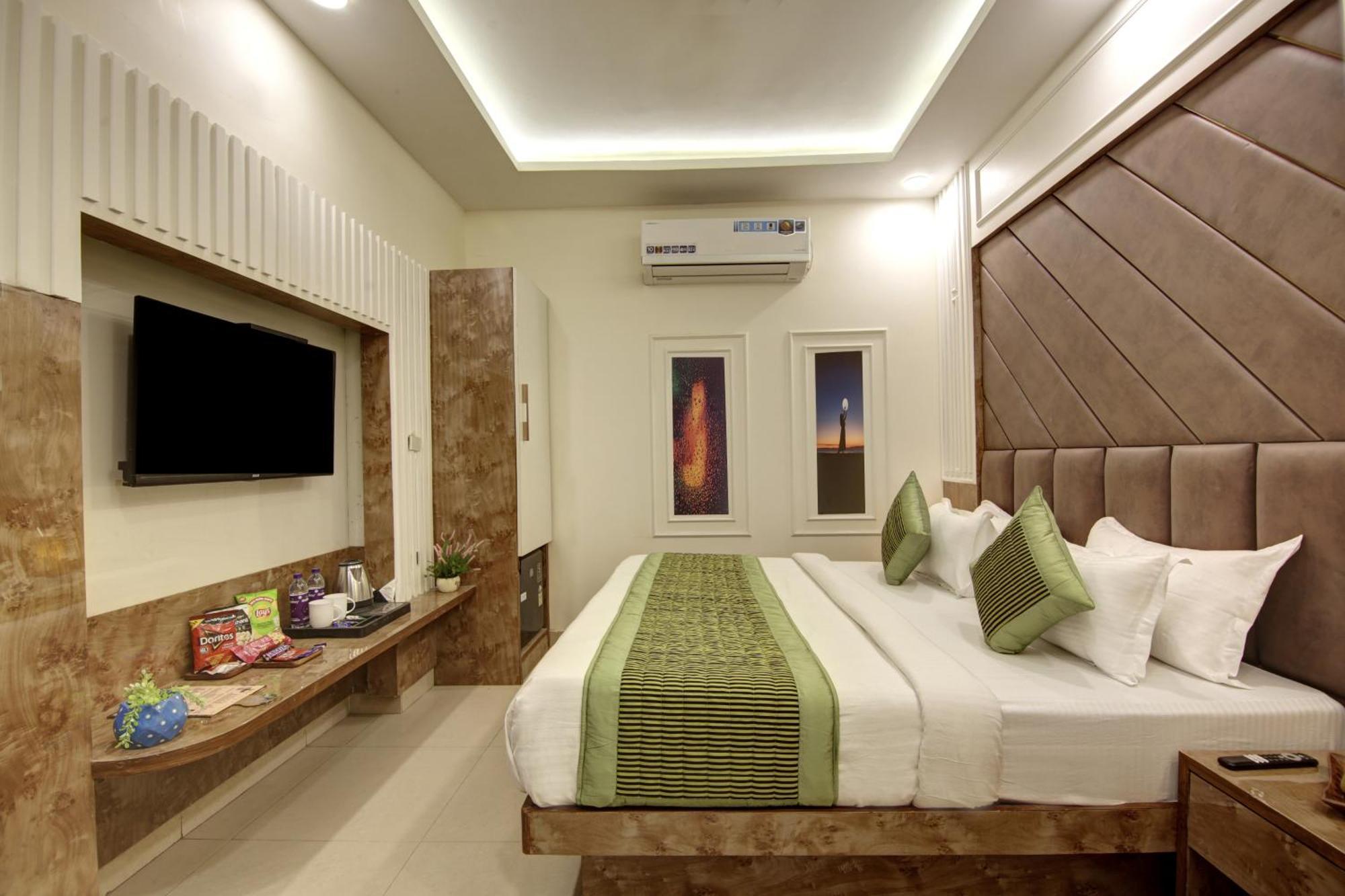 Bless Inn - Near Connaught Place نيودلهي المظهر الخارجي الصورة