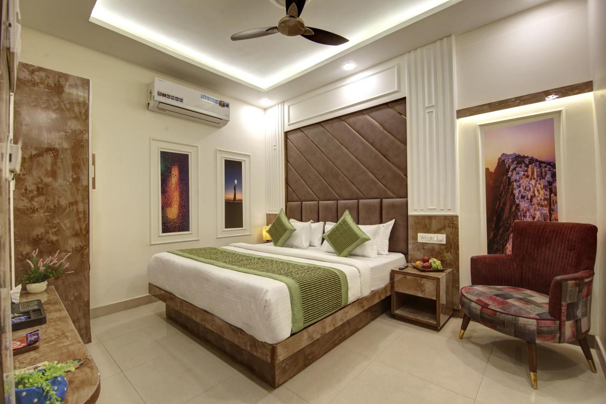Bless Inn - Near Connaught Place نيودلهي المظهر الخارجي الصورة