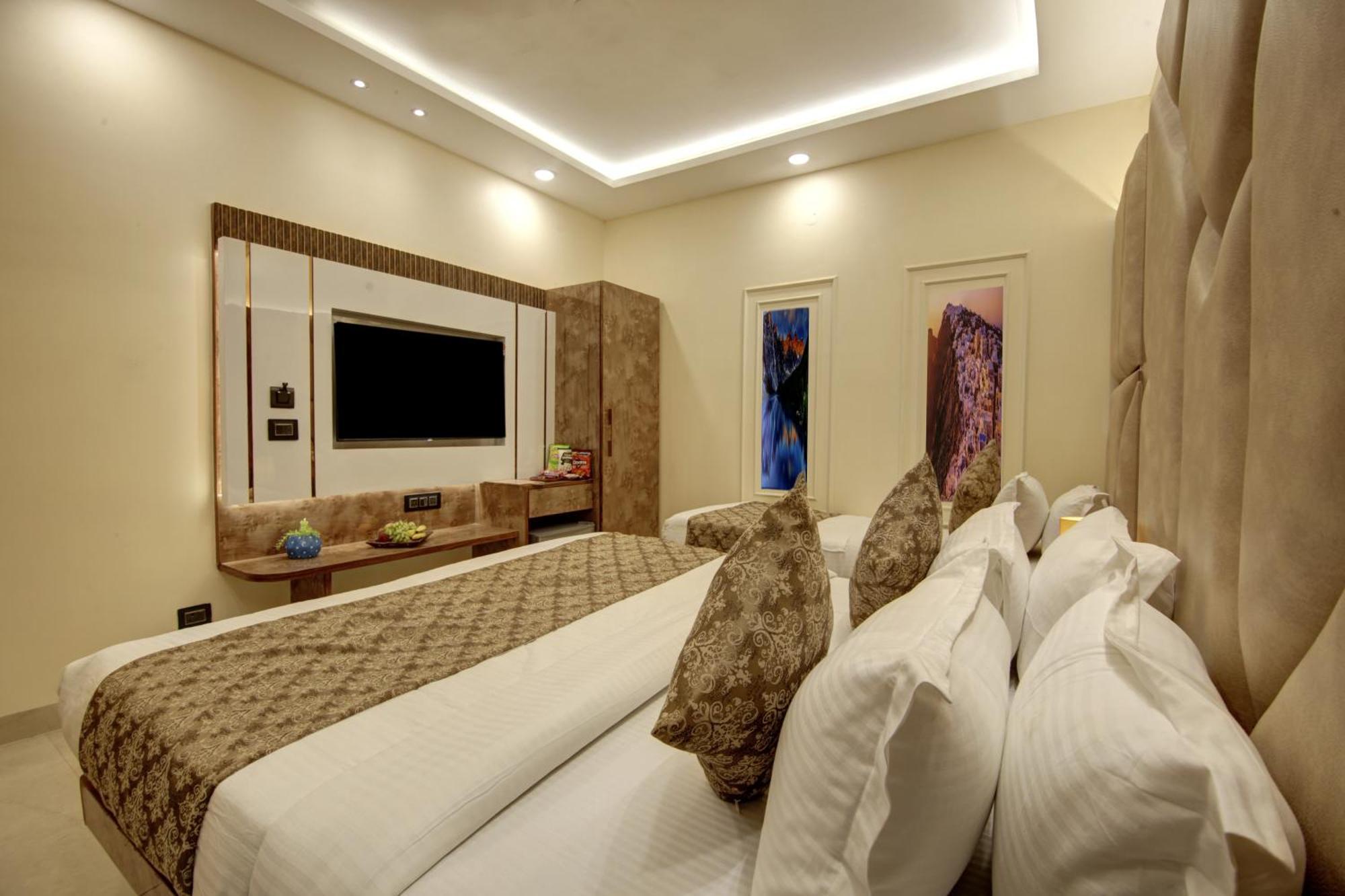 Bless Inn - Near Connaught Place نيودلهي المظهر الخارجي الصورة