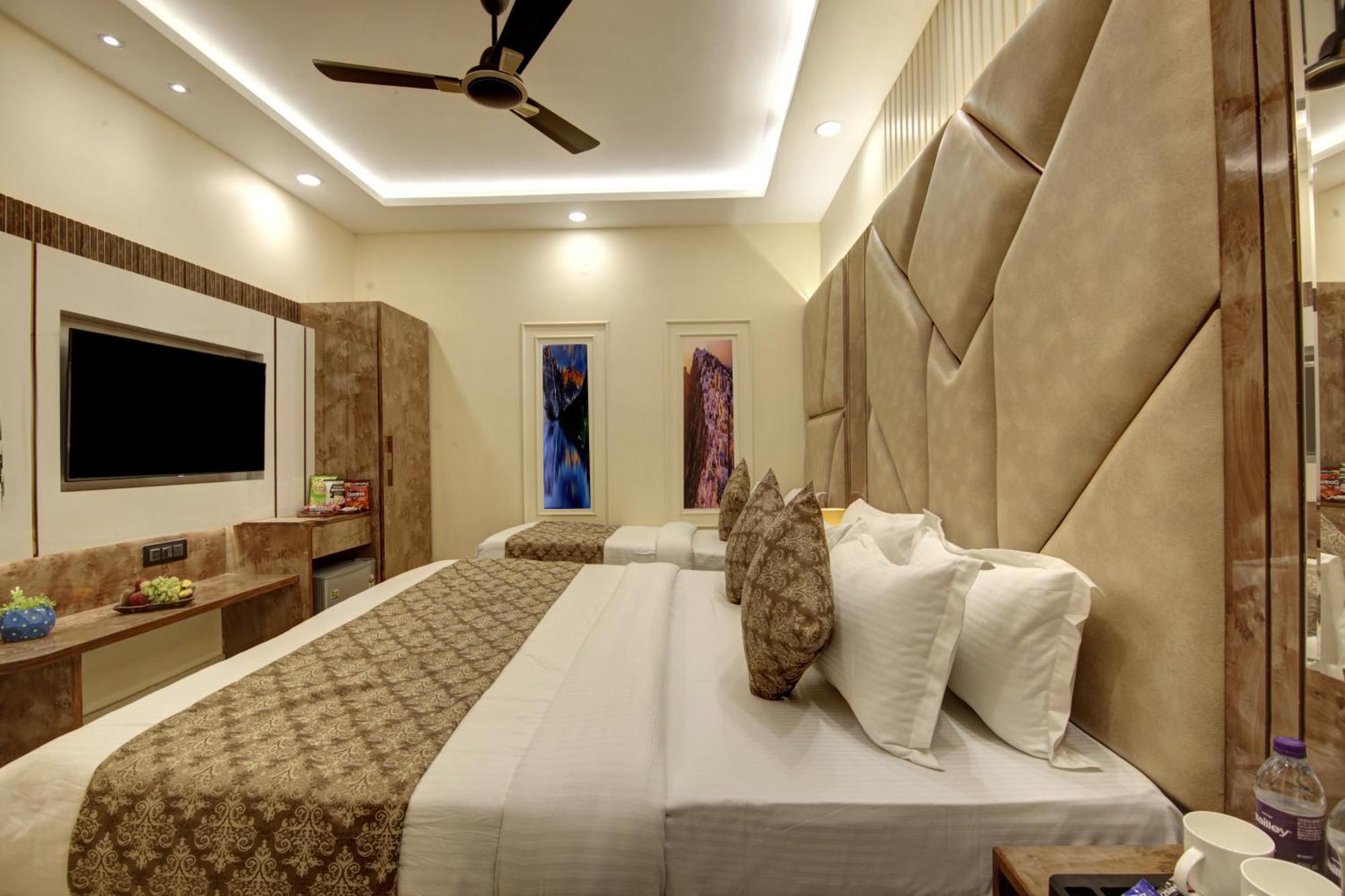 Bless Inn - Near Connaught Place نيودلهي المظهر الخارجي الصورة