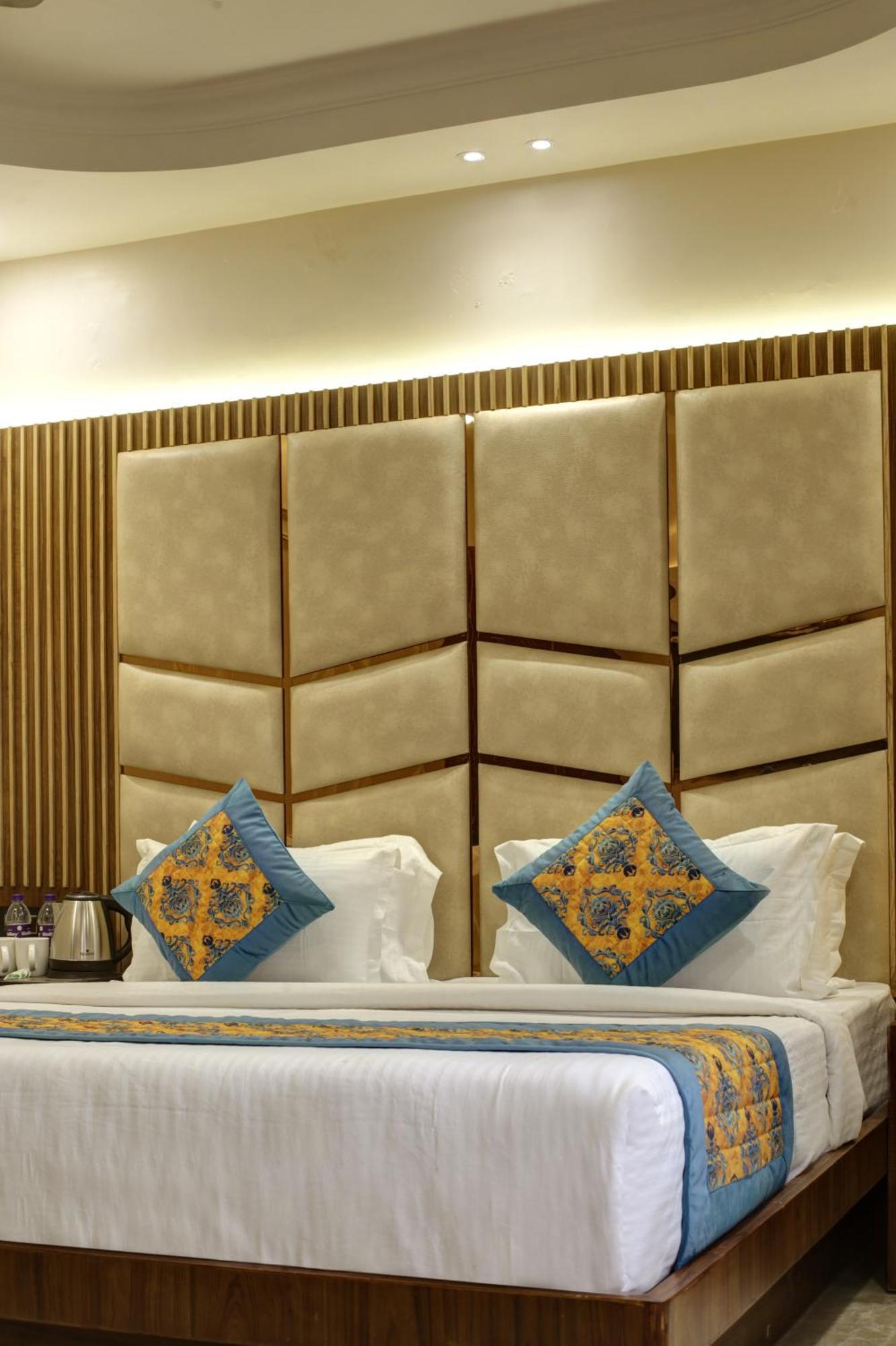 Bless Inn - Near Connaught Place نيودلهي المظهر الخارجي الصورة