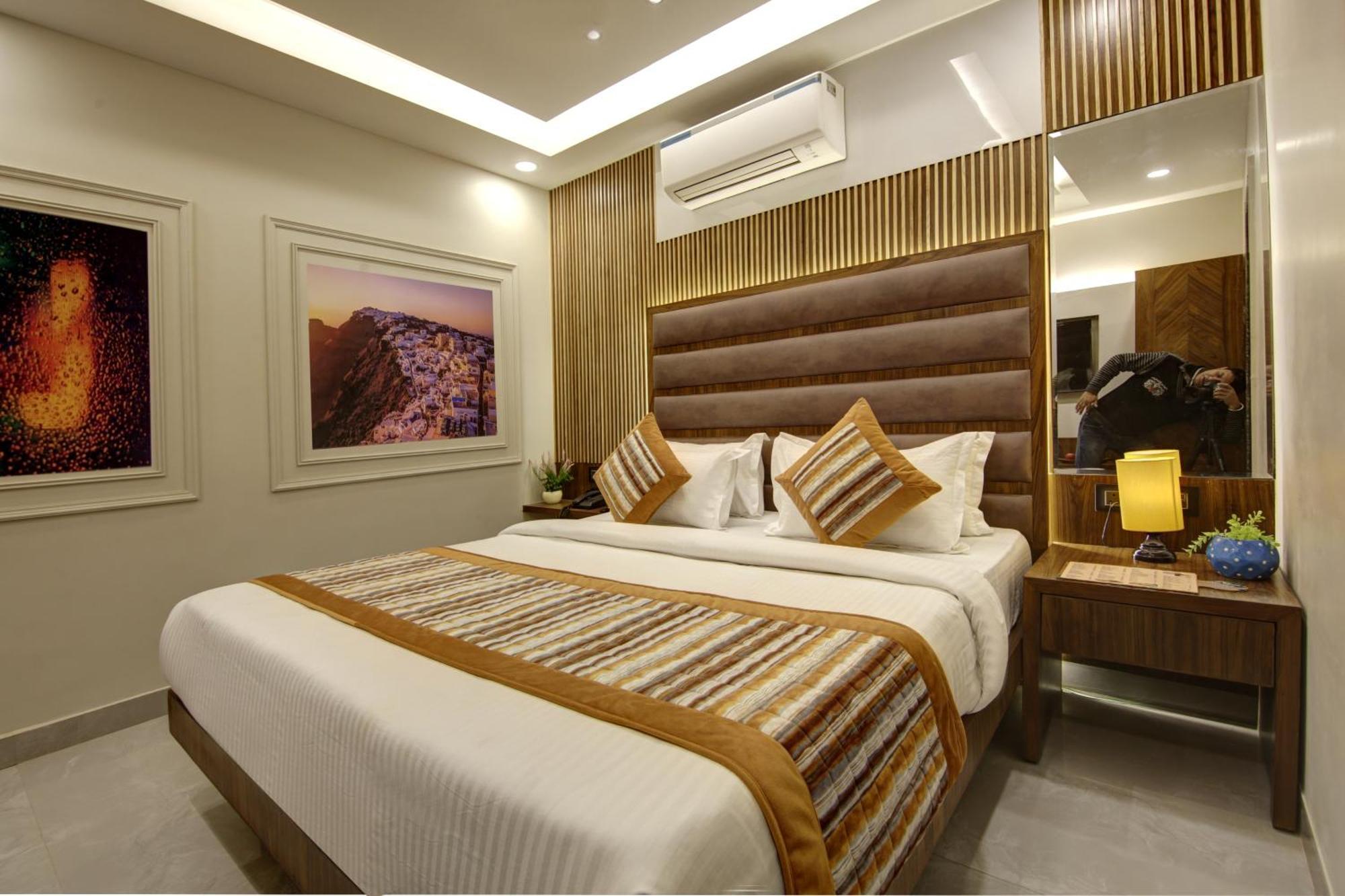Bless Inn - Near Connaught Place نيودلهي المظهر الخارجي الصورة