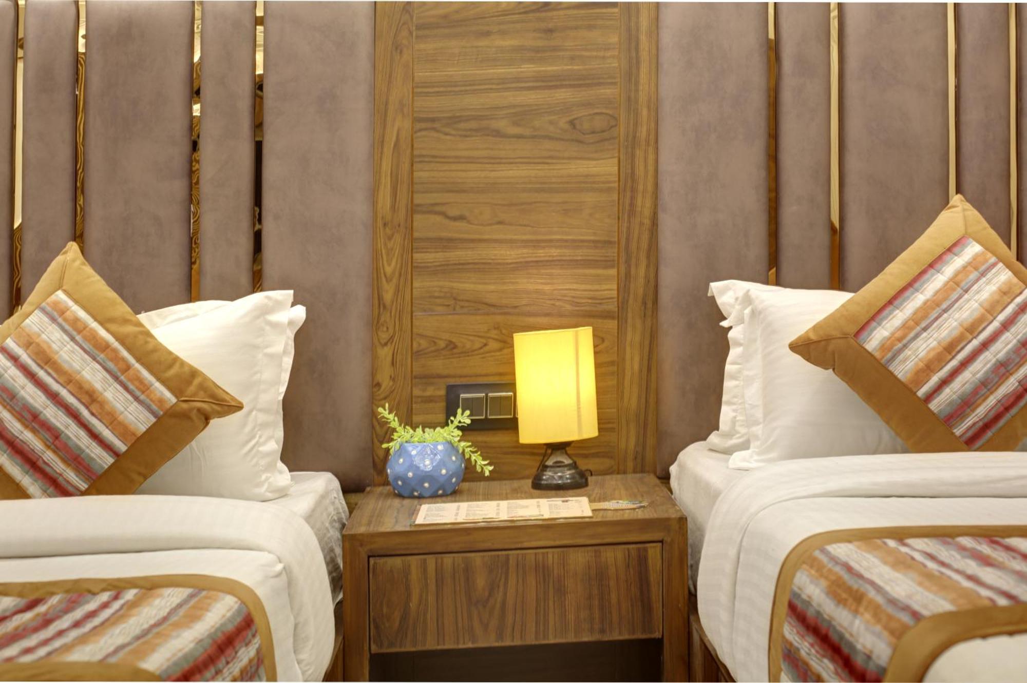 Bless Inn - Near Connaught Place نيودلهي المظهر الخارجي الصورة
